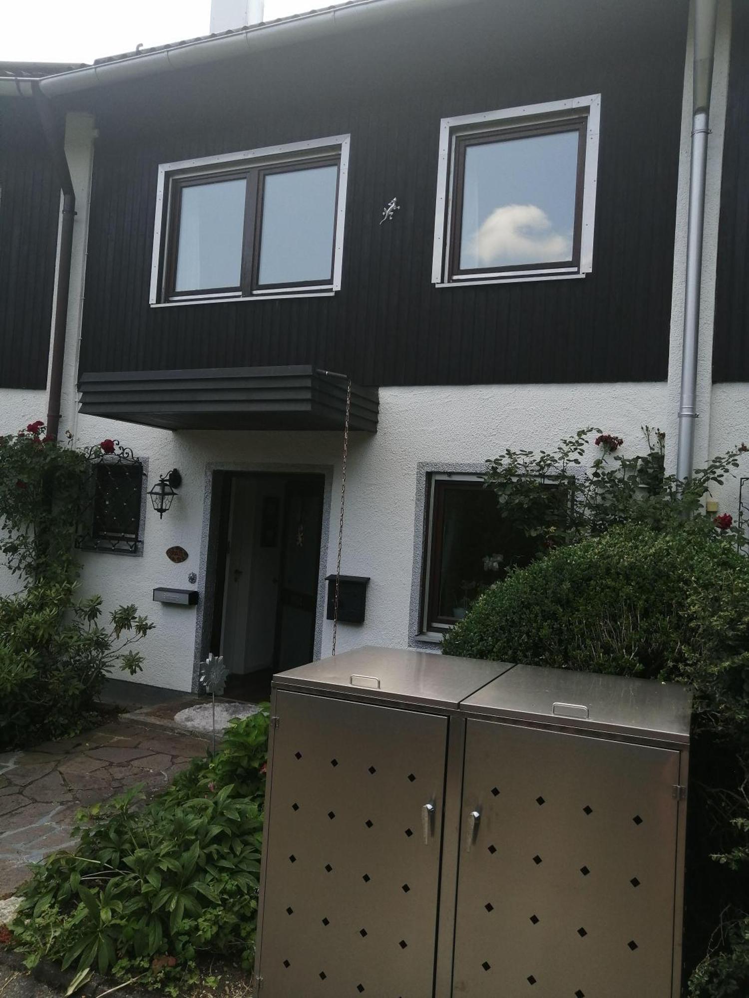 Elegant-Terraced-House-With-Bikes-Near-The-Lake-Children-At-Least-6-A-Old Starnberg Ngoại thất bức ảnh